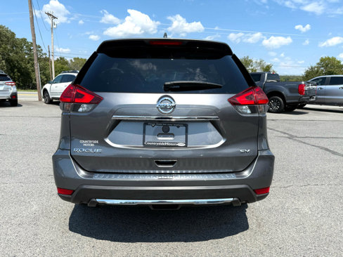 Used 2017 Nissan Rogue SV image 5