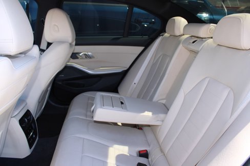 Used 2019 BMW 330i Sedan w/ Premium Package image 17
