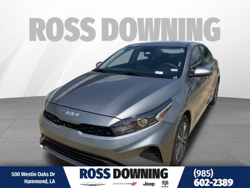 Used 2023 Kia Forte LXS image 1