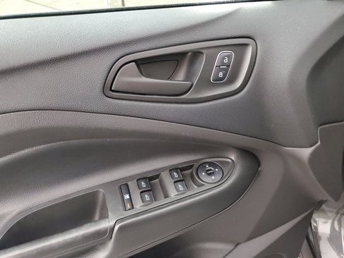 Used 2018 Ford Escape S image 27