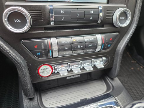 Used 2016 Ford Mustang Premium image 24