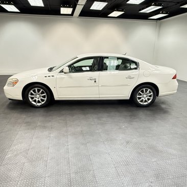 Used 2008 Buick Lucerne CXL w/ Luxury Package image 2