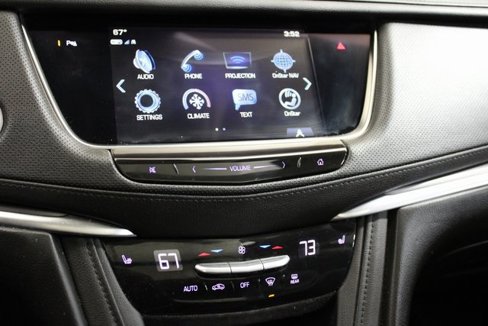 Used 2018 Cadillac XT5 Luxury w/ Driver Awareness Package image 14