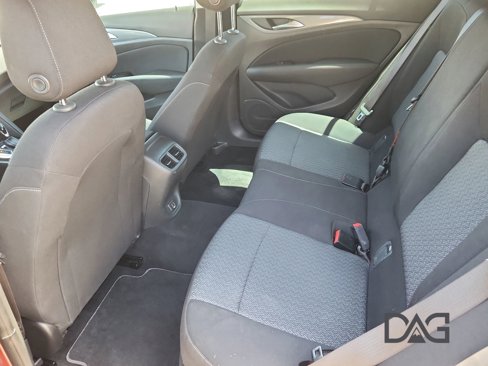 Used 2019 Buick Regal Preferred w/ Sights and Sounds Package image 17