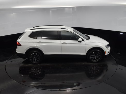 Used 2021 Volkswagen Tiguan SEL image 33