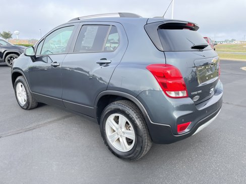 Used 2021 Chevrolet Trax LT w/ Driver Confidence Package image 3
