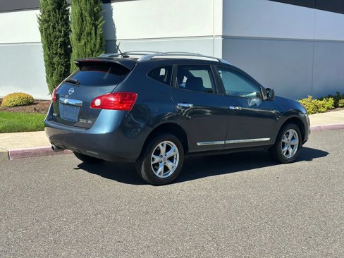 Used 2013 Nissan Rogue SV image 6