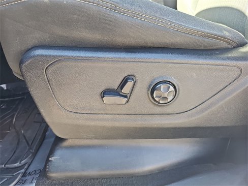 Used 2021 RAM 1500 4x4 Crew Cab image 19