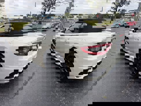 Used 2018 Maserati GranTurismo MC image 9
