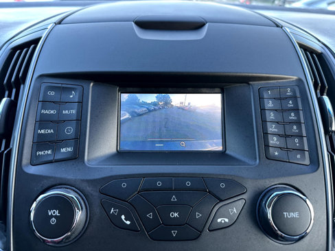 Used 2018 Ford Edge SE image 17