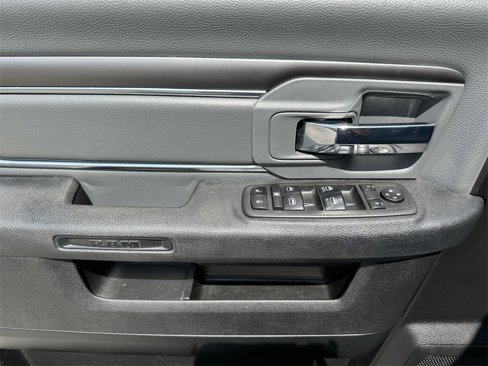 Used 2021 RAM 1500 Classic SLT image 23