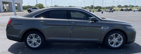 Used 2018 Ford Taurus SEL image 13