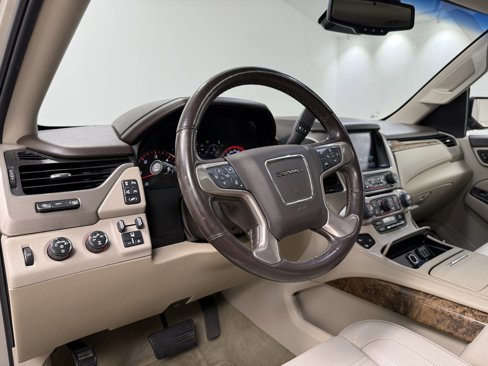 Used 2016 GMC Yukon XL Denali w/ Open Road Package image 13