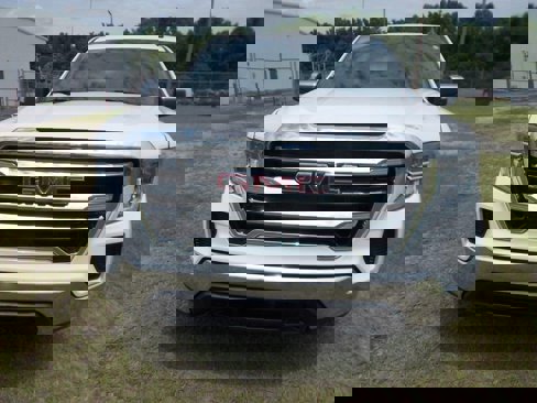 Used 2020 GMC Sierra 1500 SLE w/ SLE Value Package image 5