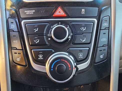Used 2013 Hyundai Elantra GT image 19