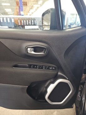 Used 2020 Jeep Renegade Sport w/ Sport Appearance Group image 11