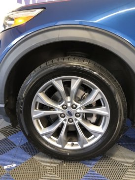 Certified 2020 Ford Explorer XLT w/ Equipment Group 202A image 7