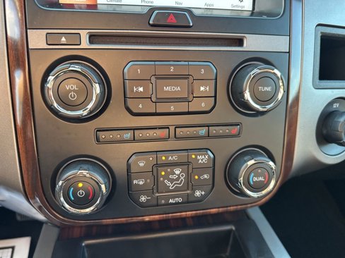Used 2017 Ford Expedition EL Platinum image 29