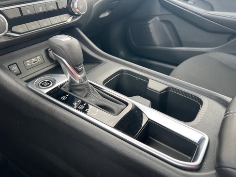 Used 2024 Nissan Sentra SV image 8