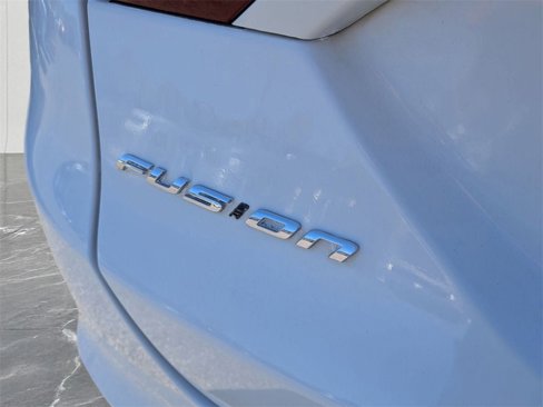 Used 2014 Ford Fusion SE image 9