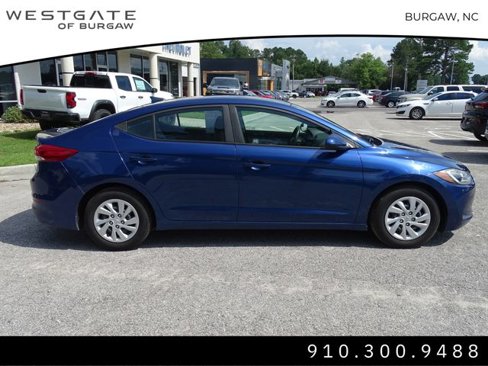 Used 2017 Hyundai Elantra SE image 9