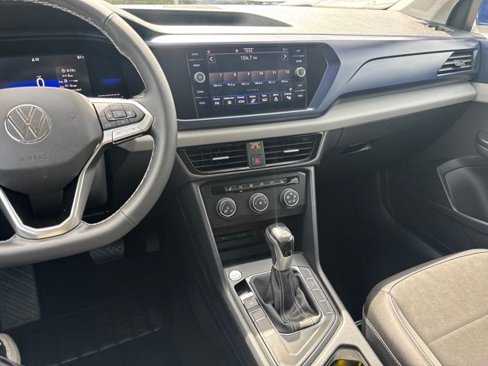 Used 2022 Volkswagen Taos SE image 17