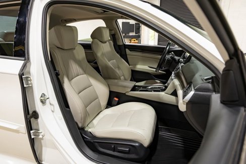 Used 2018 Honda Accord EX-L image 28