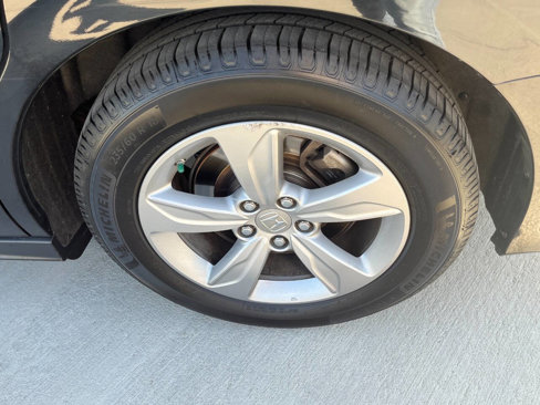 Used 2018 Honda Odyssey EX-L image 18