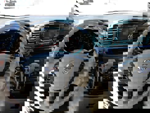 Used 2016 Nissan Quest SV image 34