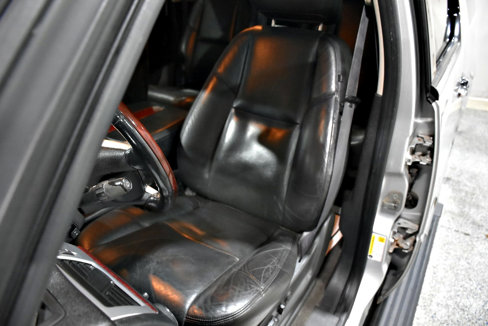 Used 2011 Cadillac Escalade ESV Premium image 28