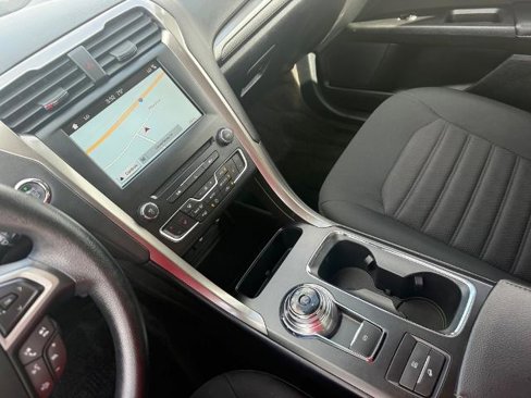 Certified 2018 Ford Fusion SE image 14