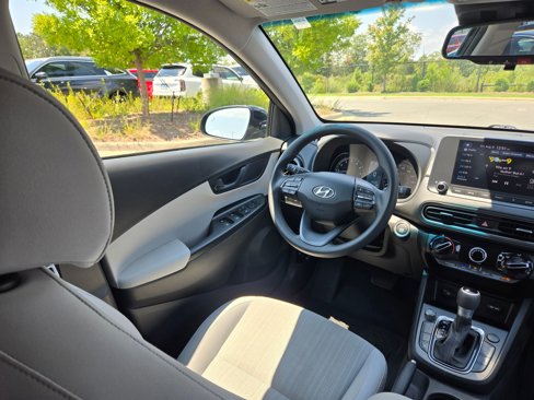 Used 2023 Hyundai Kona SEL image 9
