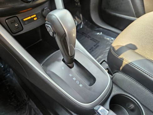 Used 2021 Chevrolet Trax LT image 8