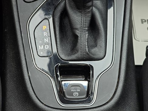 Used 2021 Jeep Cherokee Limited w/ Elite Package image 18
