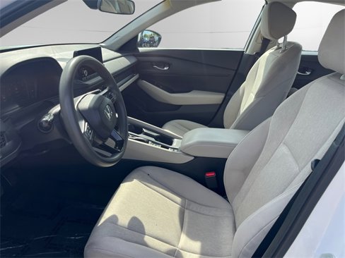 Used 2023 Honda Accord LX image 16