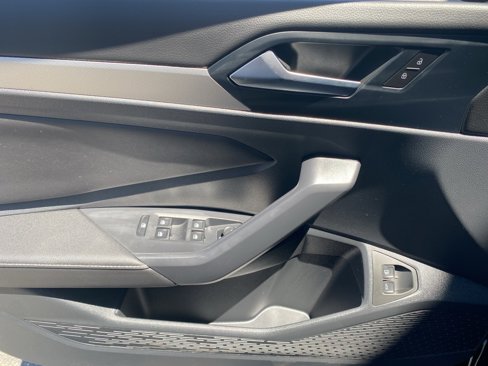 Certified 2024 Volkswagen Jetta S image 24