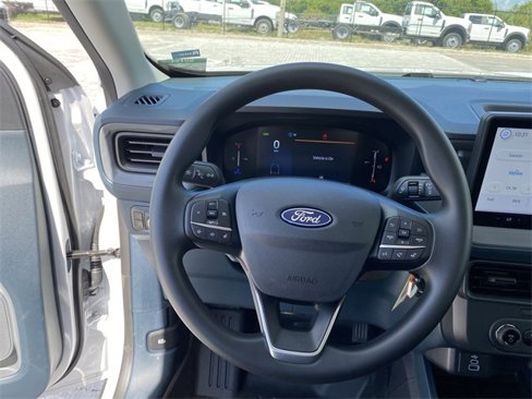 New 2025 Ford Maverick XL image 30
