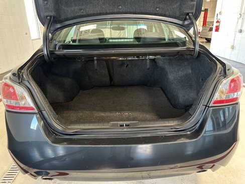 Used 2015 Nissan Altima 2.5 SV image 12