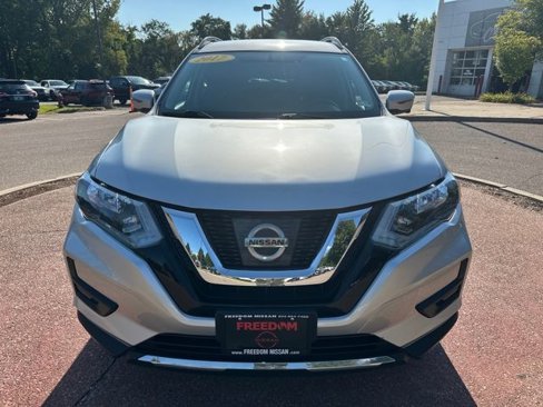 Used 2017 Nissan Rogue SV w/ SV Premium Package image 8