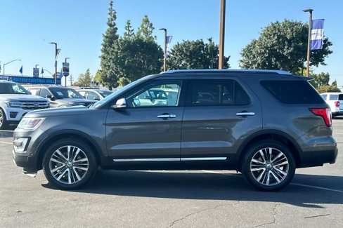 Used 2017 Ford Explorer Platinum image 5