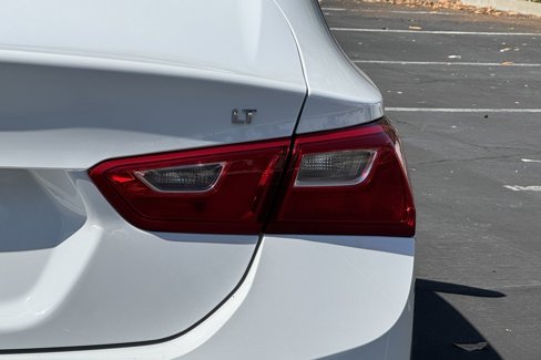 Used 2024 Chevrolet Malibu LT image 32