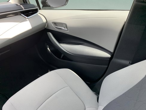 Used 2020 Toyota Corolla LE image 20