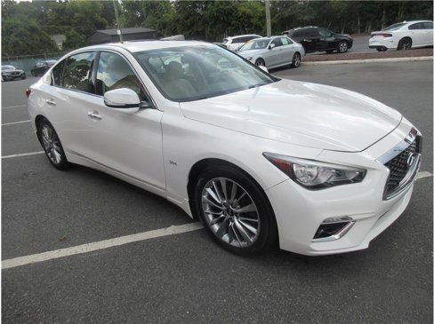 Used 2018 INFINITI Q50 Luxe w/ Cargo Package (L95) image 7