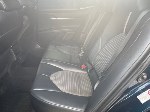 Used 2018 Toyota Camry SE image 13