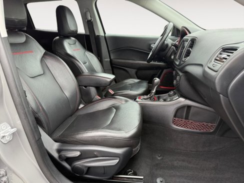 Used 2019 Jeep Compass Trailhawk w/ Leather Interior Group image 12