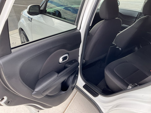 Used 2016 Kia Soul image 9