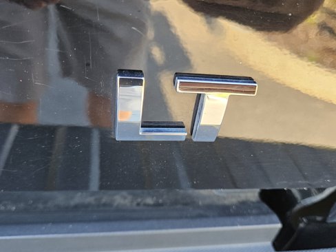 Used 2018 Chevrolet Silverado 1500 LT w/ Trailering Package image 19