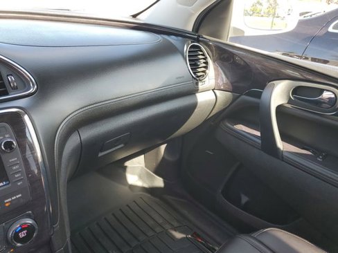 Used 2017 Buick Enclave Premium image 36