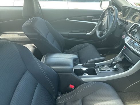 Used 2015 Honda Accord EX image 12