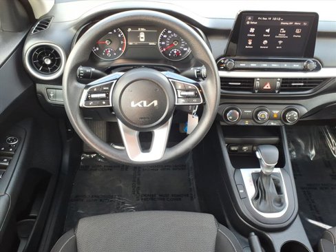 Used 2024 Kia Forte LXS image 17